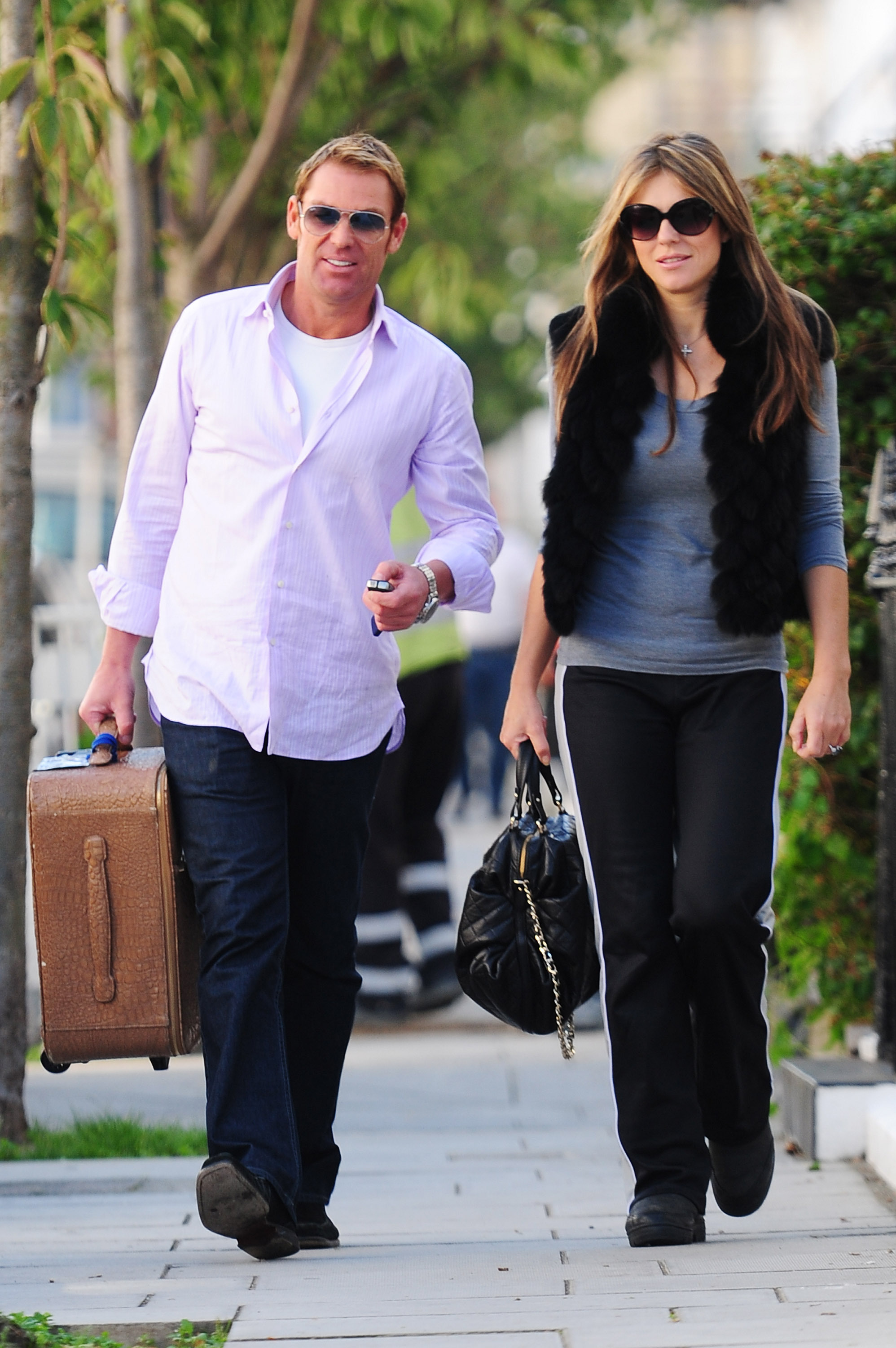 Shane Warne and Elizabeth Hurley leaving their house | Picture 102797